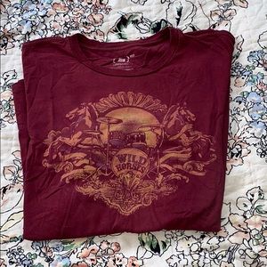 GAP Inspi(red) Graphic thsirt.